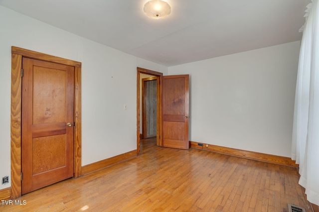 102 Brewer Street, Rogersville, TN 37857