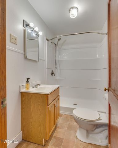 102 Brewer Street, Rogersville, TN 37857