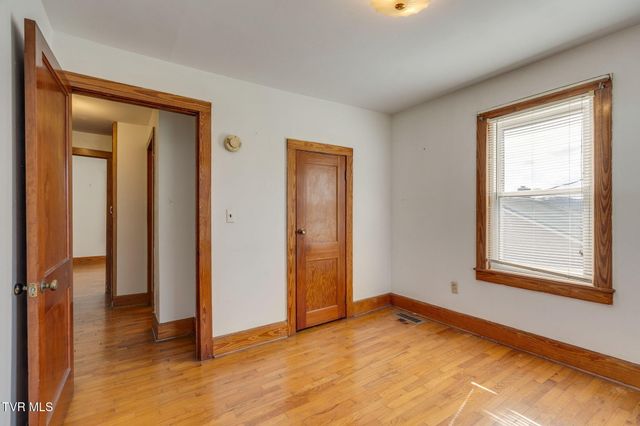 102 Brewer Street, Rogersville, TN 37857