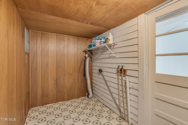 102 Brewer Street, Rogersville, TN 37857