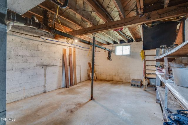 102 Brewer Street, Rogersville, TN 37857