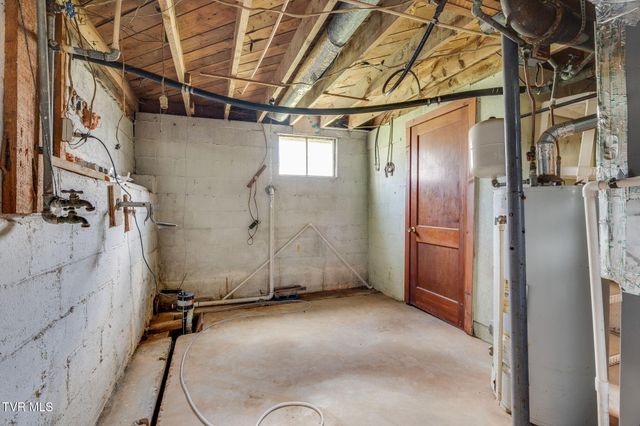 102 Brewer Street, Rogersville, TN 37857