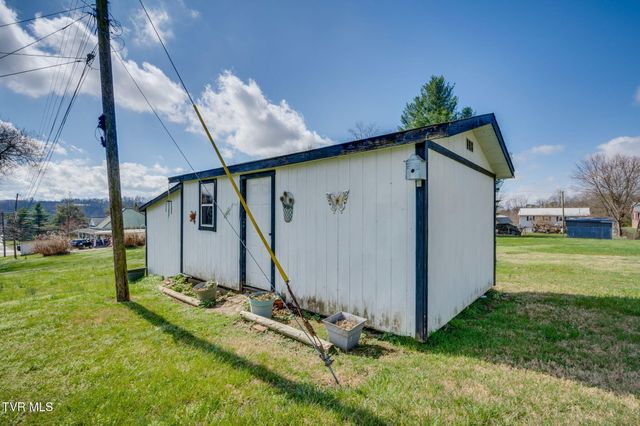 102 Brewer Street, Rogersville, TN 37857