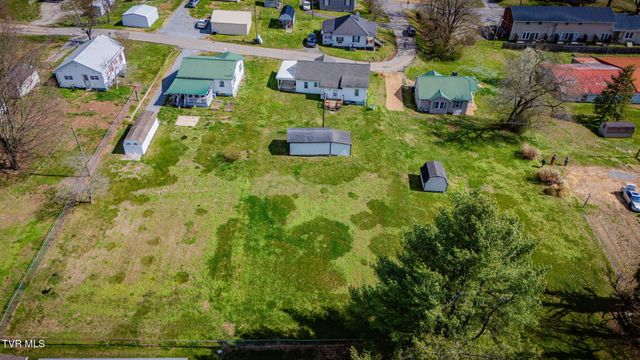 102 Brewer Street, Rogersville, TN 37857