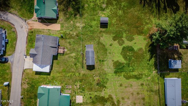 102 Brewer Street, Rogersville, TN 37857