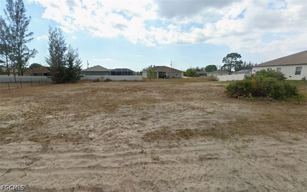1902 NW 21st PL, Cape Coral, FL 33993