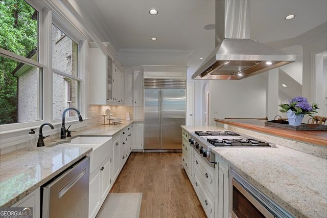 212 Shadowlawn Road SE, Marietta, GA 30067