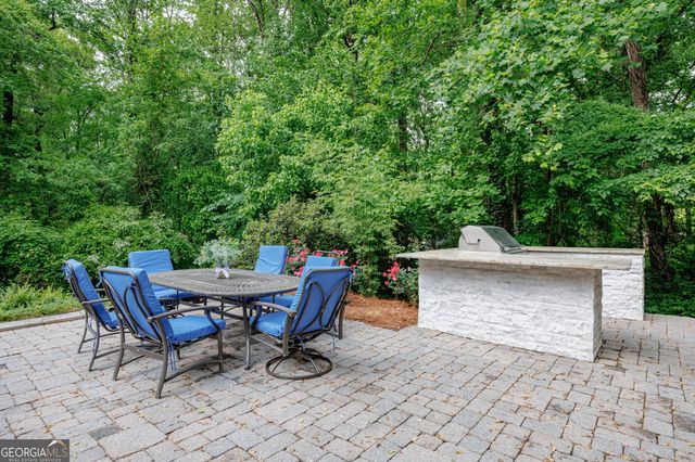 212 Shadowlawn Road SE, Marietta, GA 30067