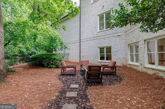 212 Shadowlawn Road SE, Marietta, GA 30067