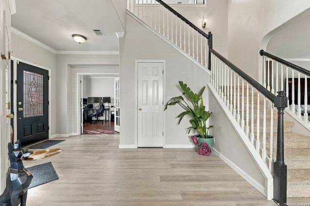 402 ASTER TRL, San Antonio, TX 78256