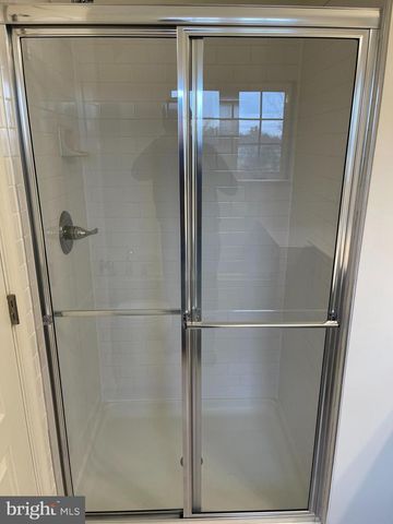 67 TATE MANOR DR, Charles Town, WV 25414