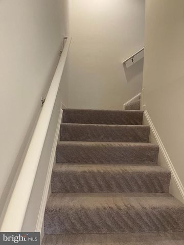 67 TATE MANOR DR, Charles Town, WV 25414