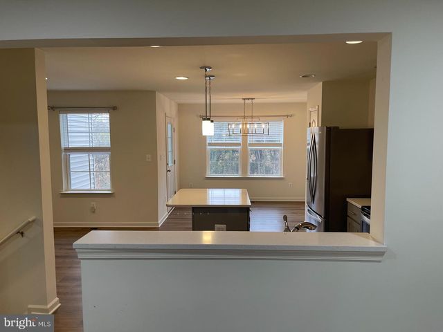 67 TATE MANOR DR, Charles Town, WV 25414