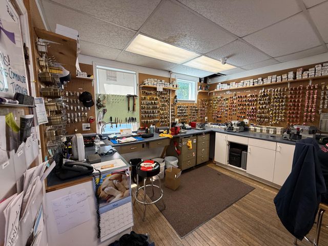 200 WHITE HORSE PIKE, Oaklyn, NJ 08107