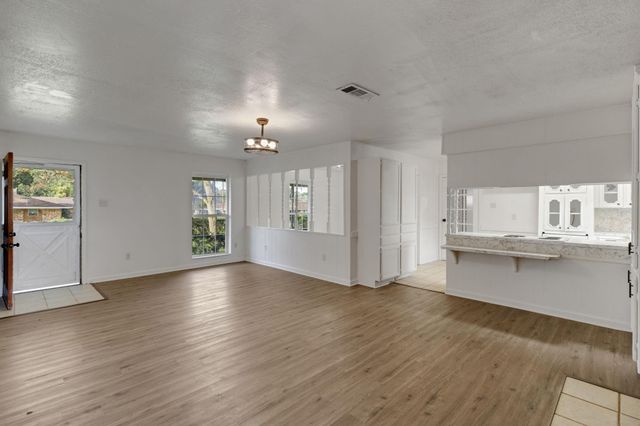 20 Woods Lane, Coldspring, TX 77331