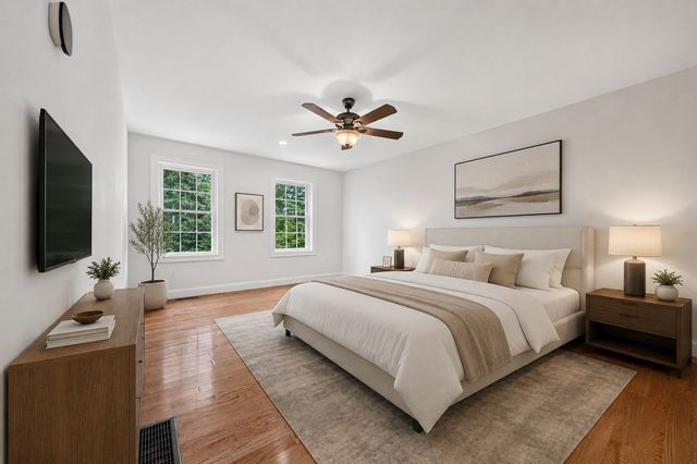 12 Cowdry Hill Rd, Westford, MA 01886