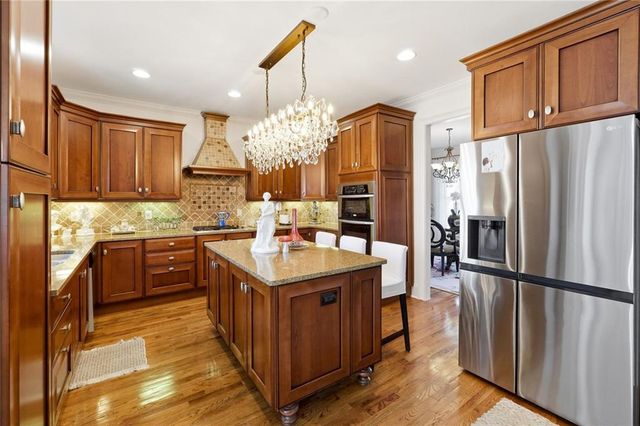 7535 Antique Barn Avenue, Cumming, GA 30041