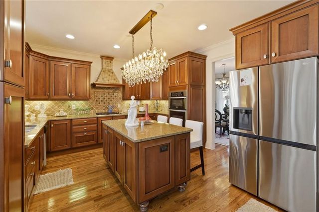 7535 Antique Barn Avenue, Cumming, GA 30041