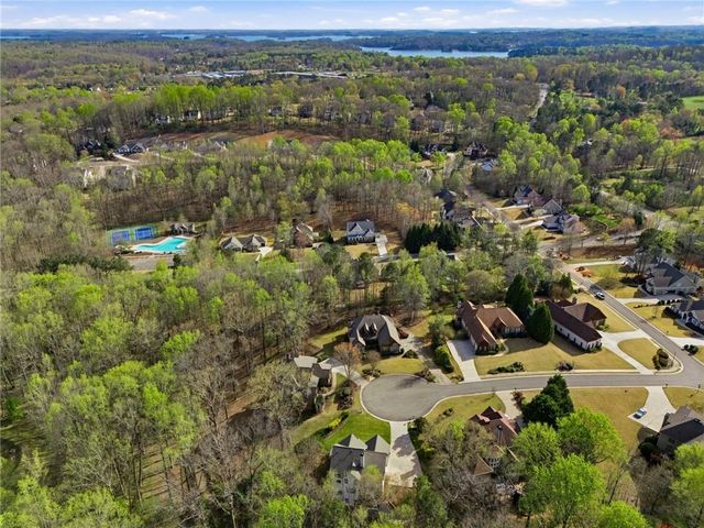 7535 Antique Barn Avenue, Cumming, GA 30041