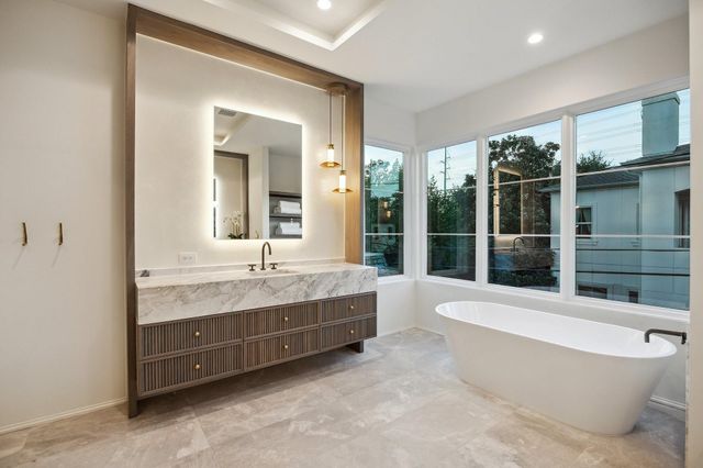 1656 Banks Street, Houston, TX 77006