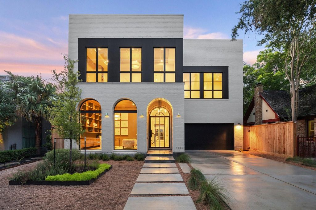 1656 Banks Street, Houston, TX 77006