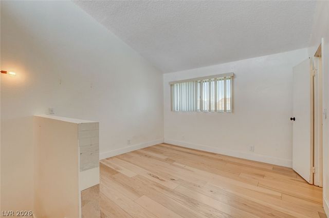 5198 Garden Lane D, Las Vegas, NV 89119