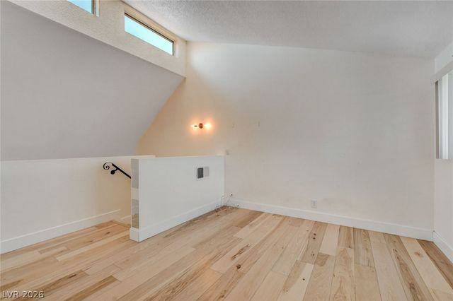 5198 Garden Lane D, Las Vegas, NV 89119