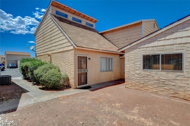 5198 Garden Lane D, Las Vegas, NV 89119