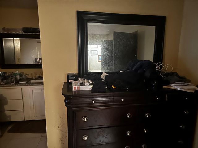 321 Olive Street, Huntsville, TX 77340