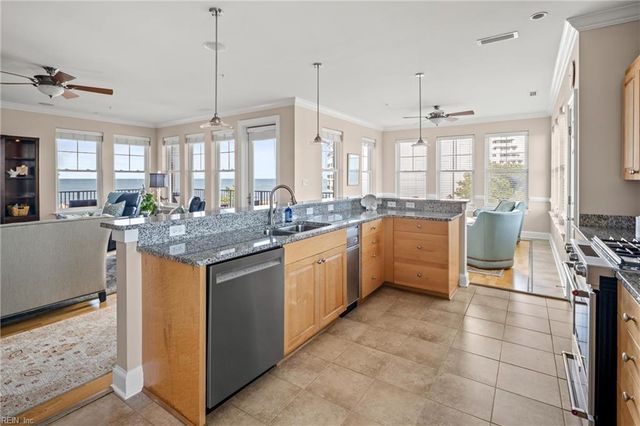 3800 DuPont Cir Unit 302, Virginia Beach, VA 23455