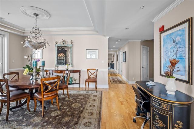 3800 DuPont Cir Unit 302, Virginia Beach, VA 23455