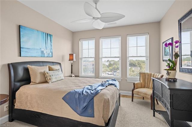3800 DuPont Cir Unit 302, Virginia Beach, VA 23455