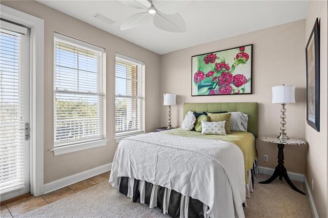 3800 DuPont Cir Unit 302, Virginia Beach, VA 23455