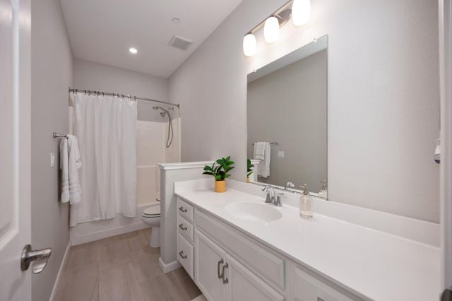 4281 Hydra Cir, Roseville, CA 95747