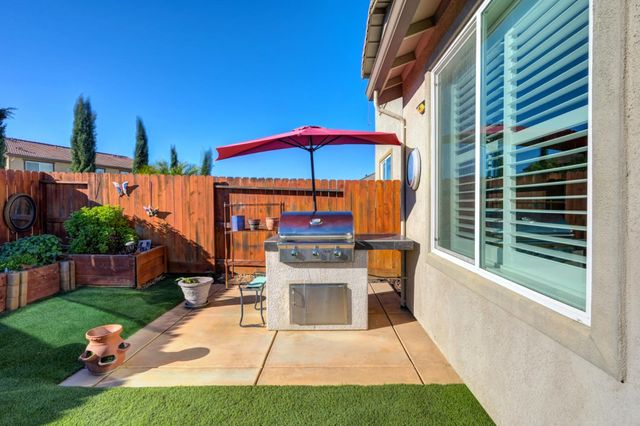 4281 Hydra Cir, Roseville, CA 95747