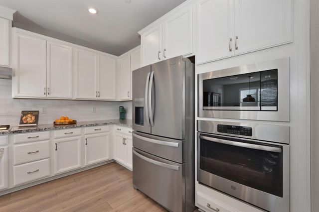 4281 Hydra Cir, Roseville, CA 95747