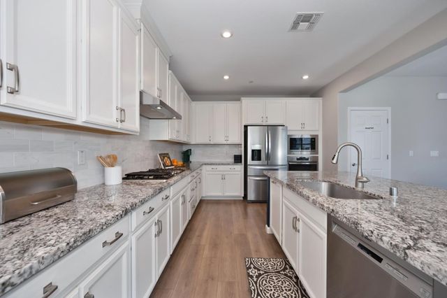 4281 Hydra Cir, Roseville, CA 95747