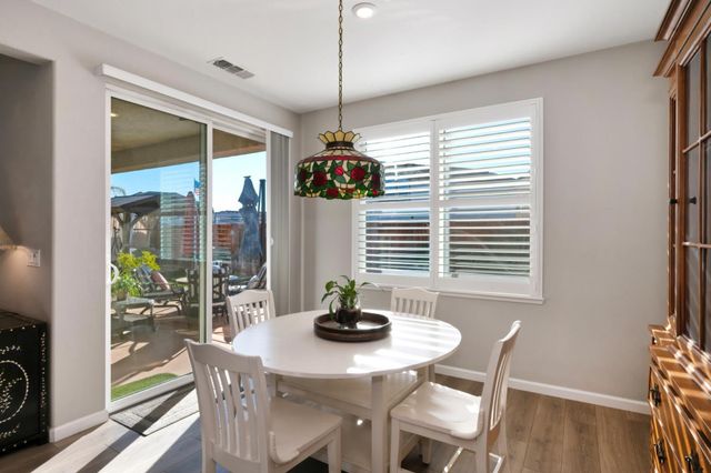 4281 Hydra Cir, Roseville, CA 95747