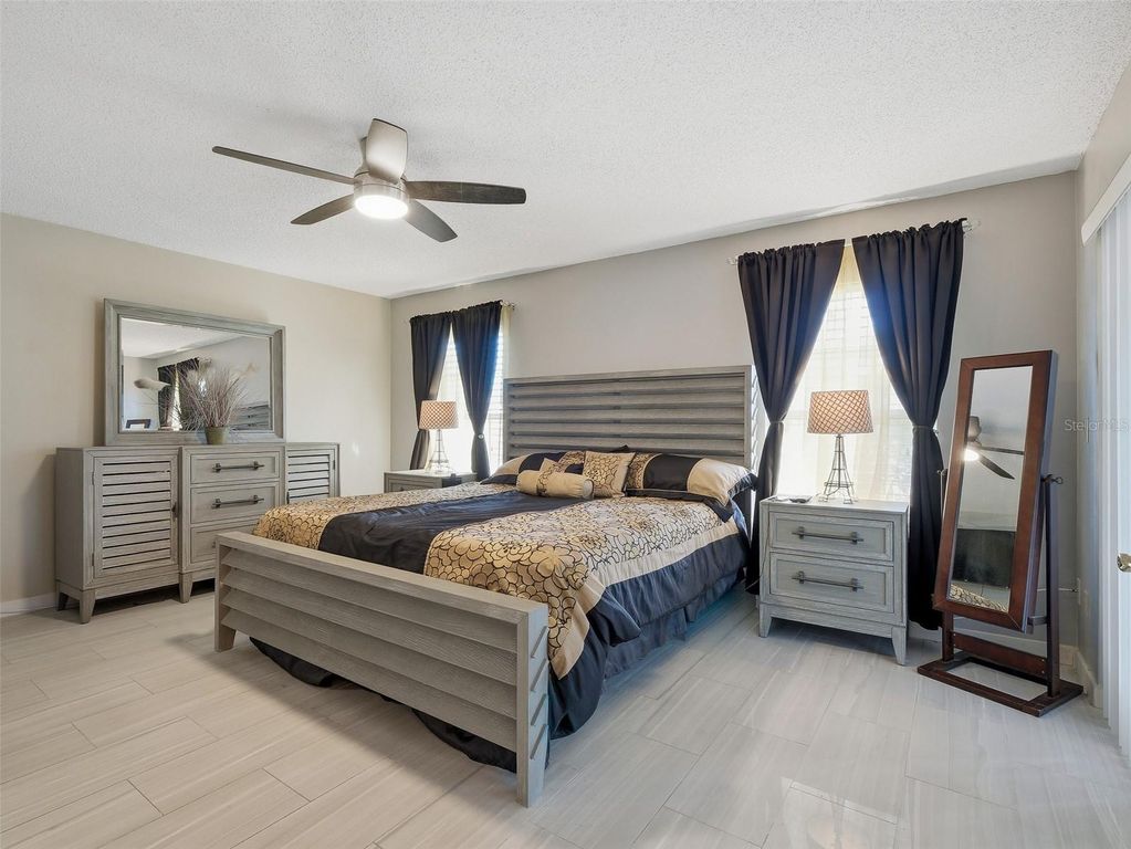 Image 12 of property listing at 100 WING FOOT CIRCLE, Daytona Beach, FL 32114