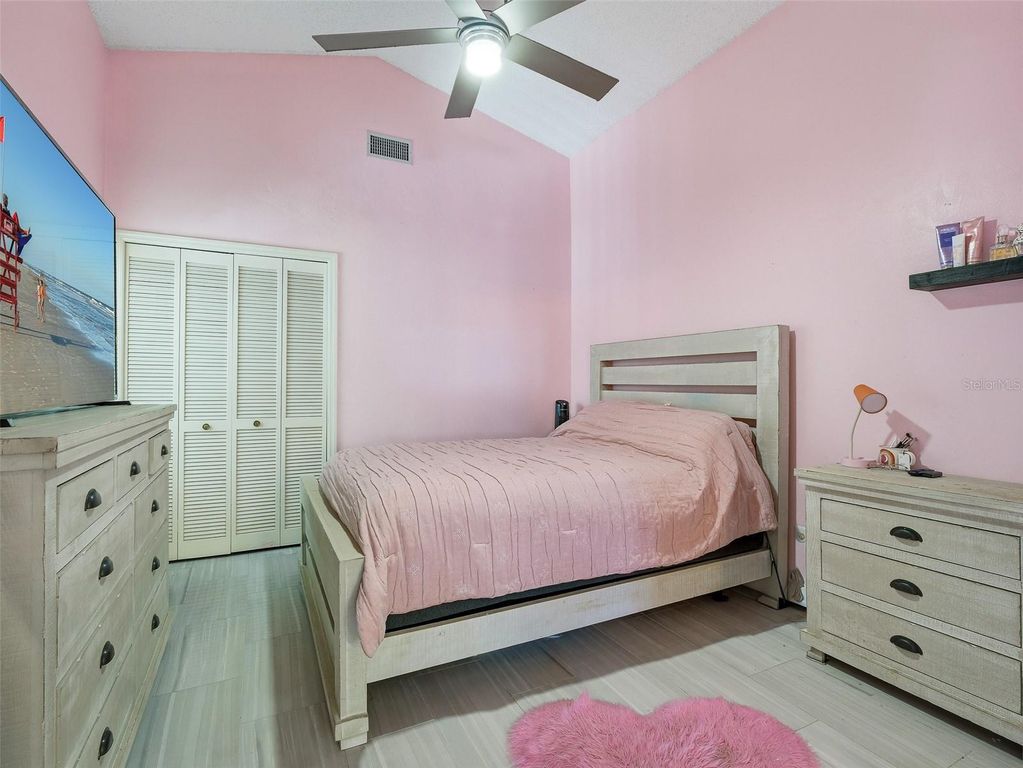 Image 17 of property listing at 100 WING FOOT CIRCLE, Daytona Beach, FL 32114