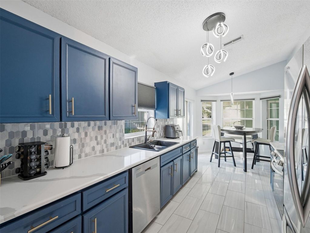 Image 3 of property listing at 100 WING FOOT CIRCLE, Daytona Beach, FL 32114