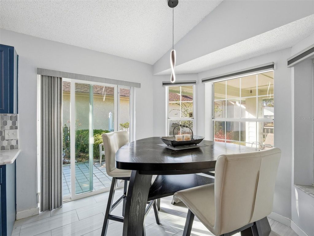 Image 5 of property listing at 100 WING FOOT CIRCLE, Daytona Beach, FL 32114