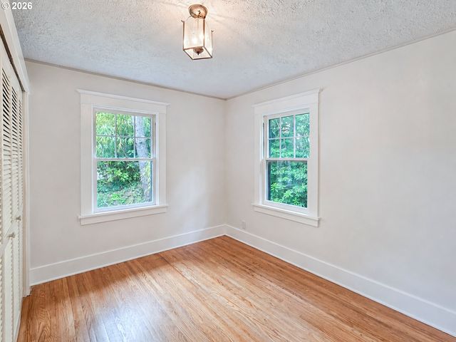 23 E Ave, Lake Oswego, OR 97034