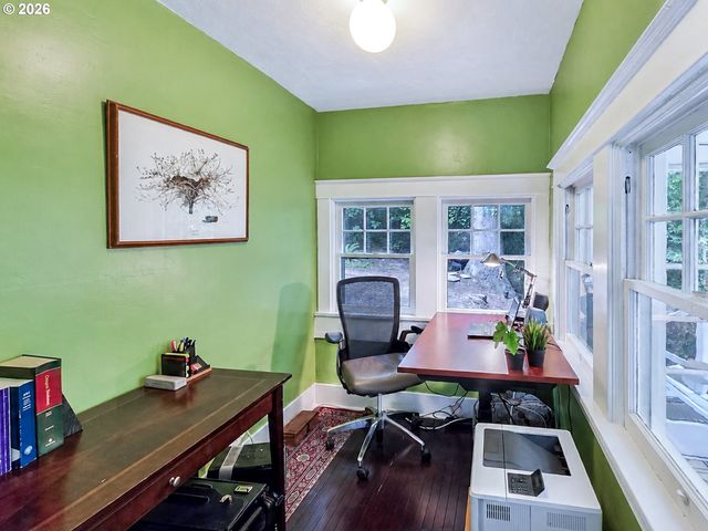 23 E Ave, Lake Oswego, OR 97034