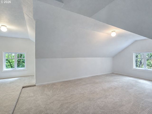 23 E Ave, Lake Oswego, OR 97034