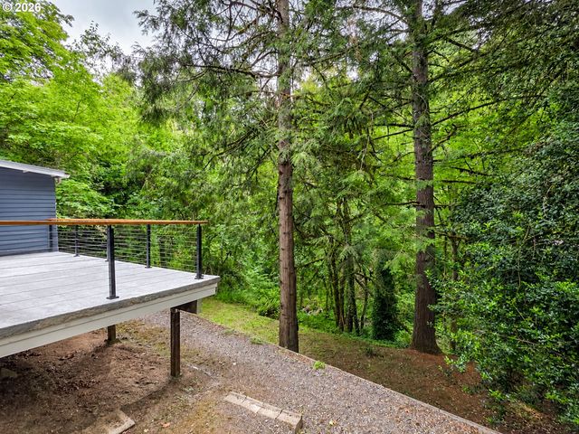 23 E Ave, Lake Oswego, OR 97034