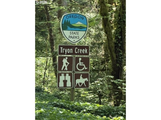 23 E Ave, Lake Oswego, OR 97034
