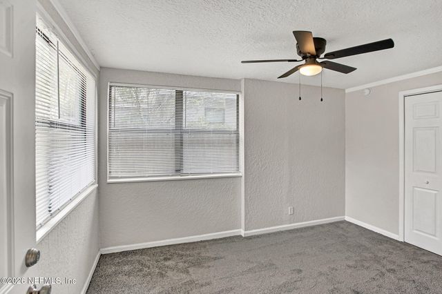 5235 LEXINGTON Avenue, Jacksonville, FL 32210