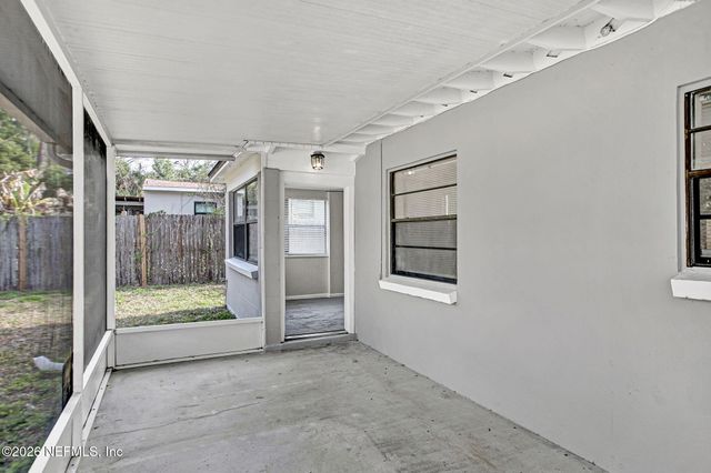 5235 LEXINGTON Avenue, Jacksonville, FL 32210