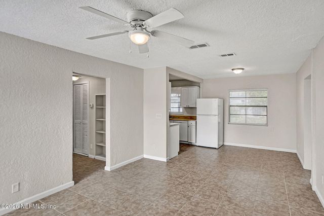 5235 LEXINGTON Avenue, Jacksonville, FL 32210